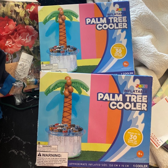 Palm Tree Cooler Inflatable - Picture 3 of 5
